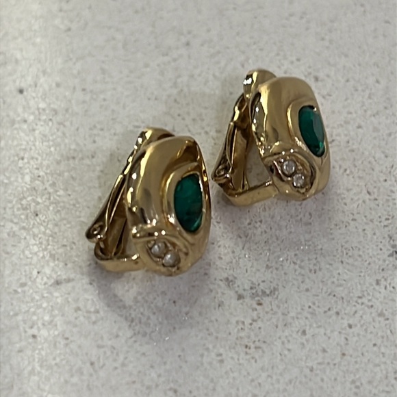 Christian Dior vintage Elegant Gold and Green clip on earrings. Made in Germany - Picture 9 of 16